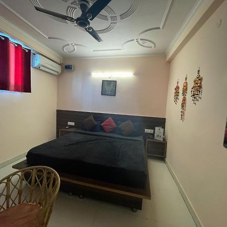 Orchid Hostel And Hotel Tapovan Экстерьер фото