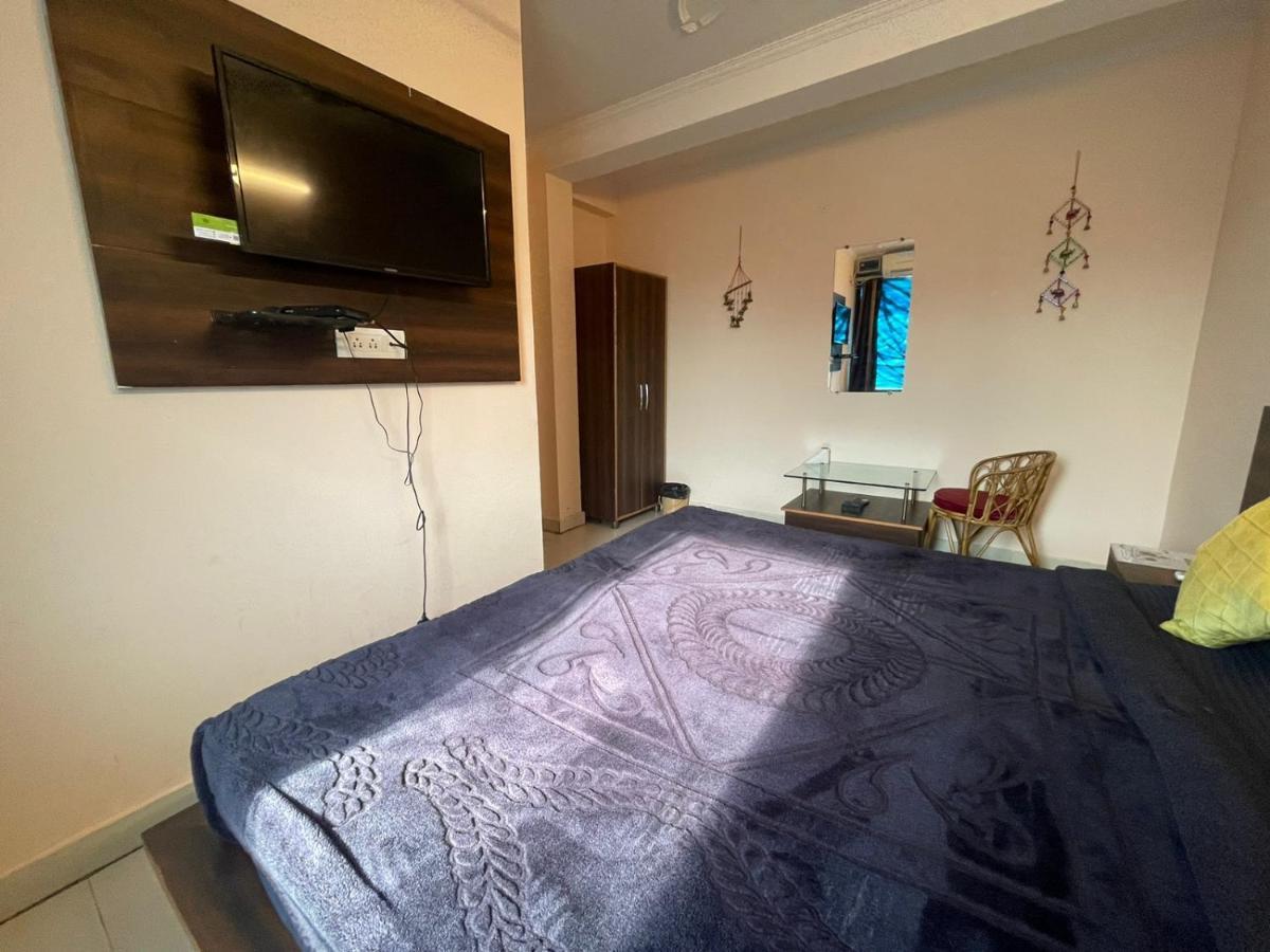 Orchid Hostel And Hotel Tapovan Экстерьер фото